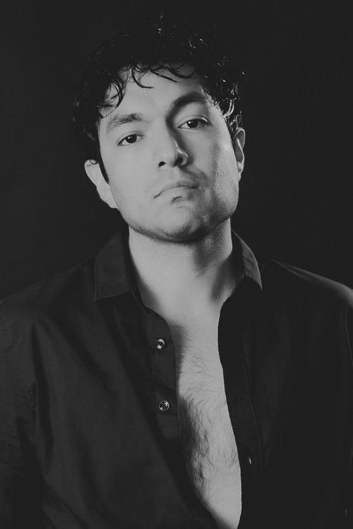 Marco Carrasco as Antonio