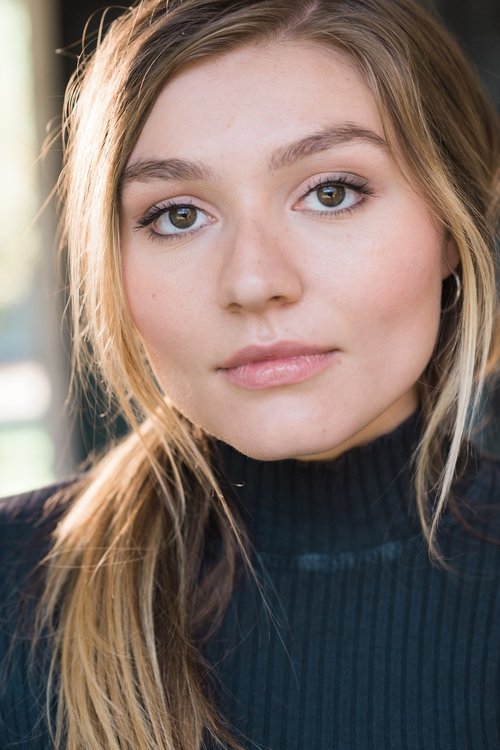 Nikki DeParis as Lia