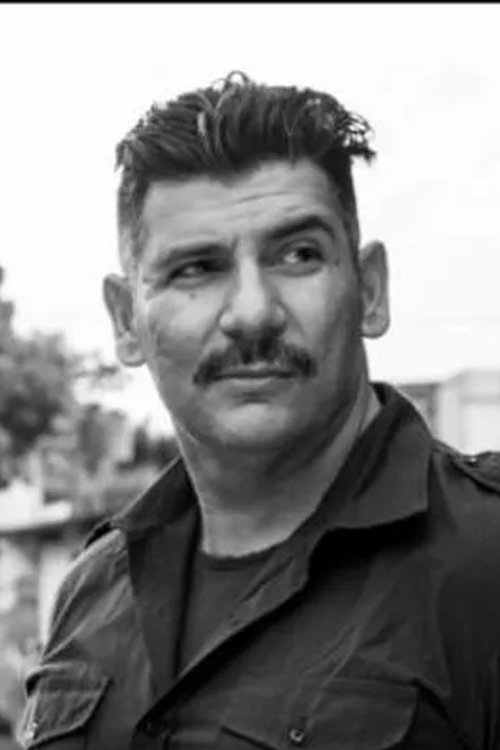 Pablo Pinto as Hunter