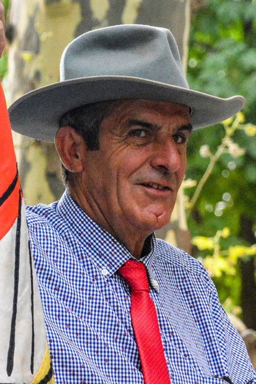 Claude Chaballier as Leonard