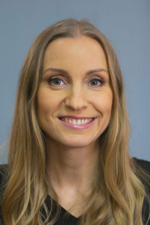 Aigi Vahing as Real Estate Agent