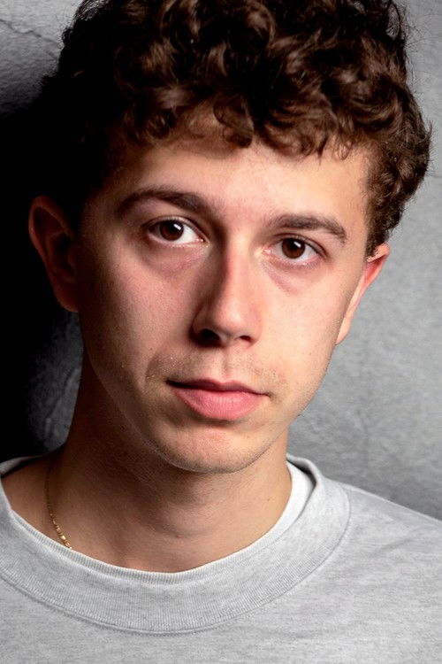 Adrien Simion as Kévin