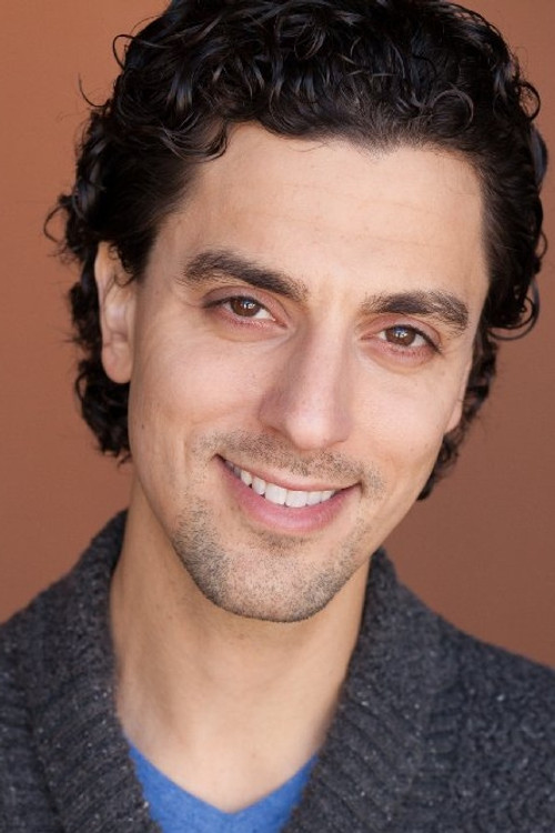 Hunter Stiebel as Aaron