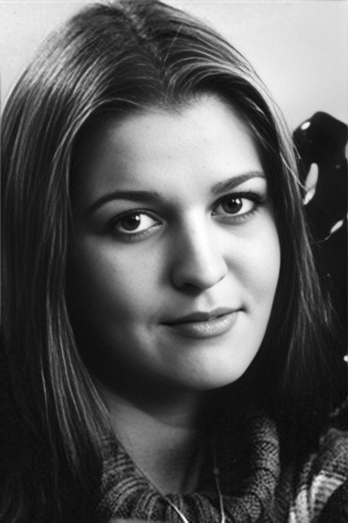 Lelde Vikmane as Elza