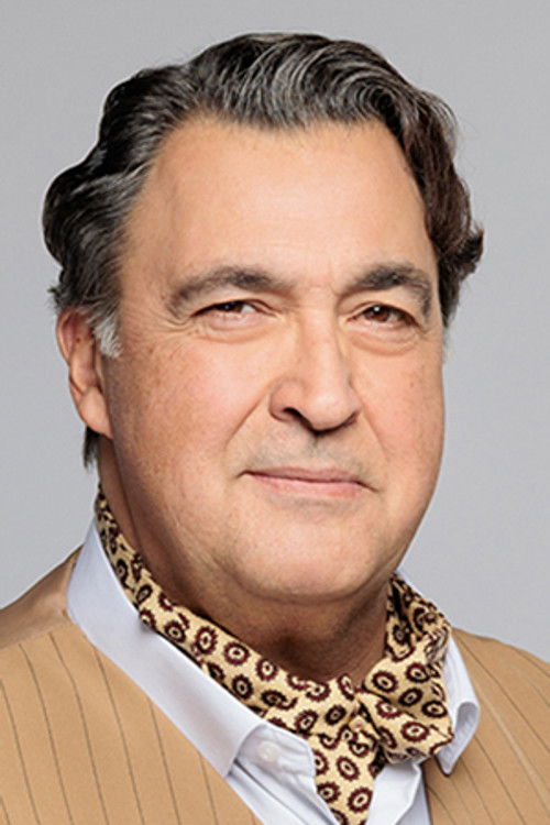 Yannis Stefopoulos as Σεραφείμ