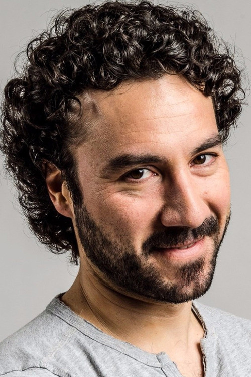 Mariano Andrés Soto as Pedro