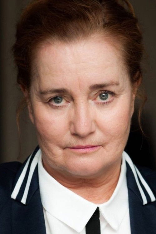 Nadja Engel as Bedienung