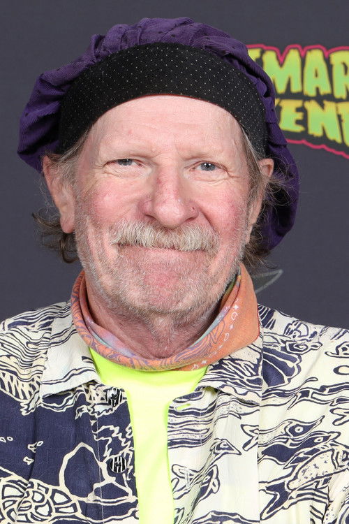 Tommy Lee Wallace as Scared Guy