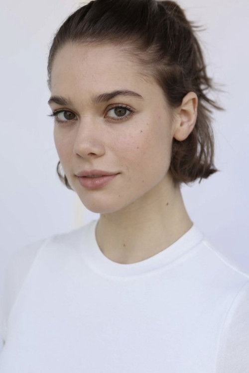 Michelle Ellyse as Nell