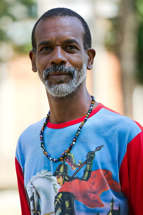 Everaldo Nascimento as Firmino