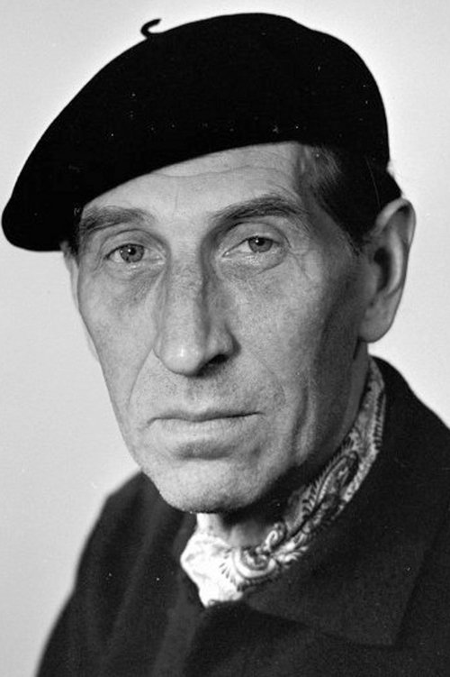 Sergei Filippov as Киса Воробьянинов