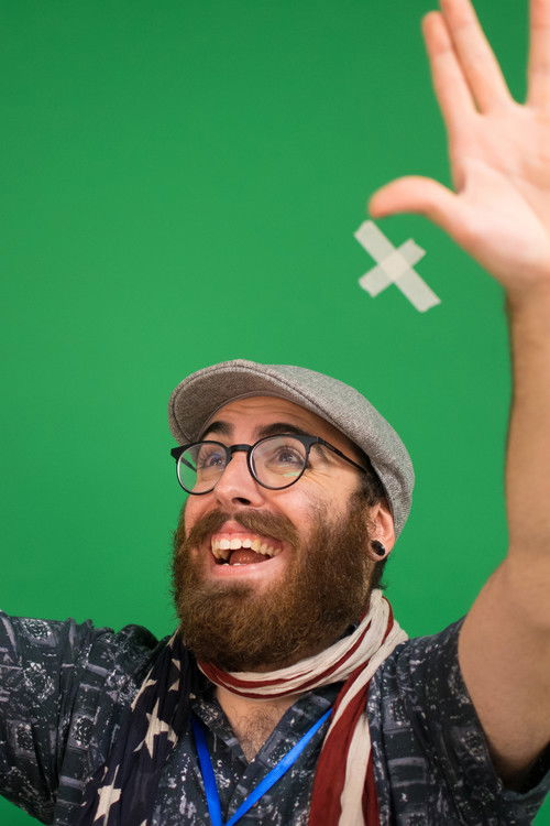 Jusepe Cruz as Superviviente parpadeante