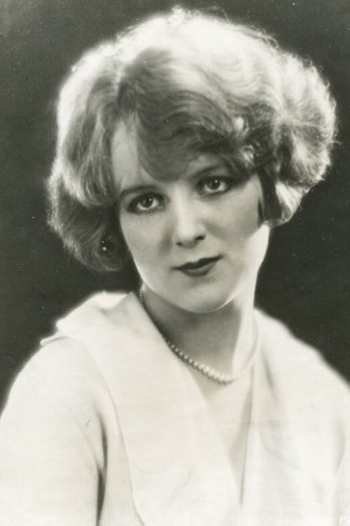 Pauline Garon as Marie