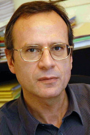 Denis Freyd as Abbe Gondrand