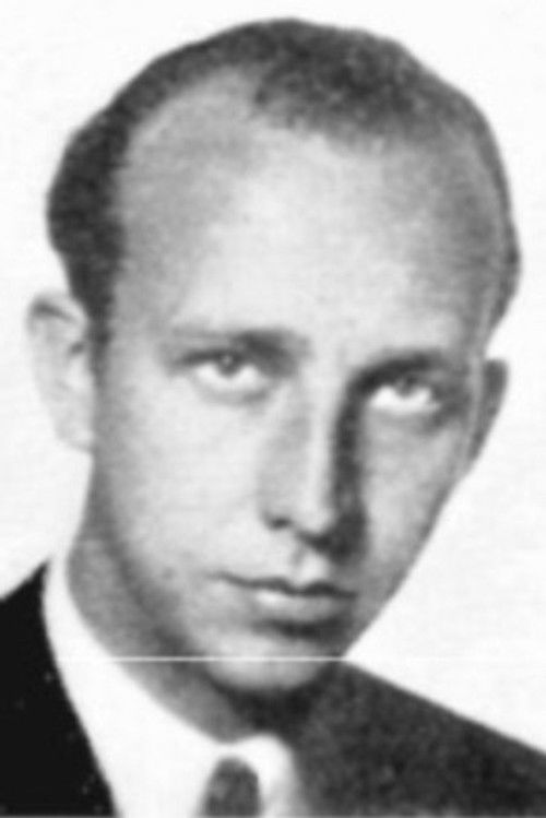 Tord Stål as First Mate