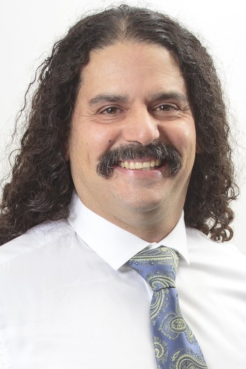 Hiram Garcia as Mr. Gunchie