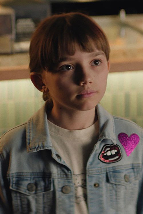 Zumi Edgerton as Little Girl