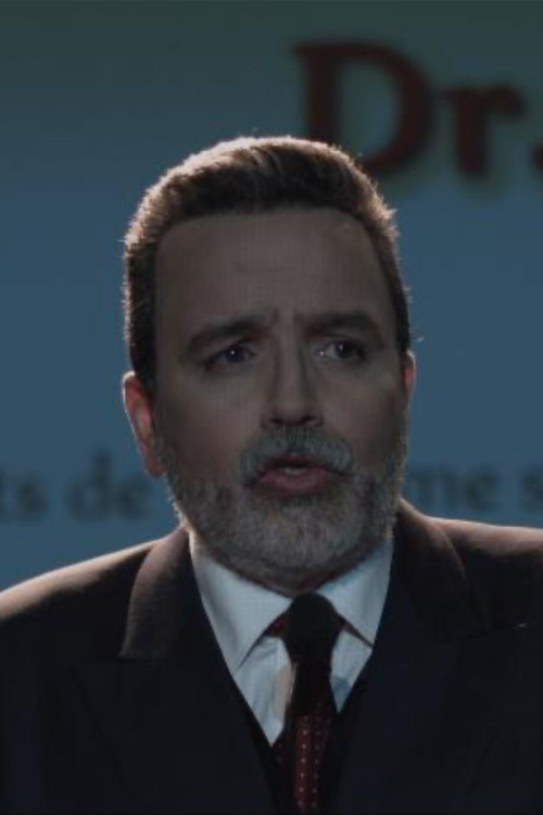 Francisco Villarroel as Professor