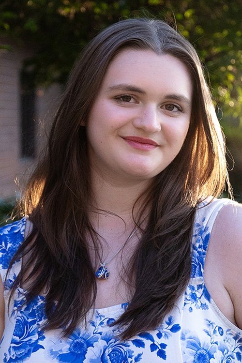 Samantha Mei Paull as Maeve