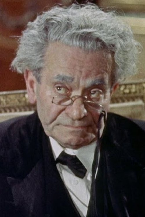 Arnold Marlé as Dr. Murton