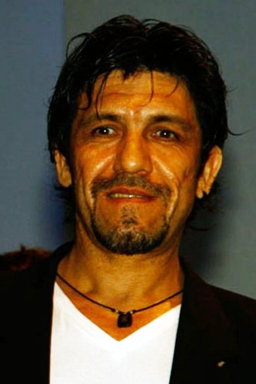 Víctor Hugo Carrizo as 