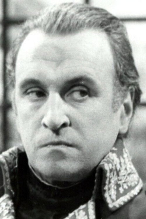 Alain Nobis as Gendarme