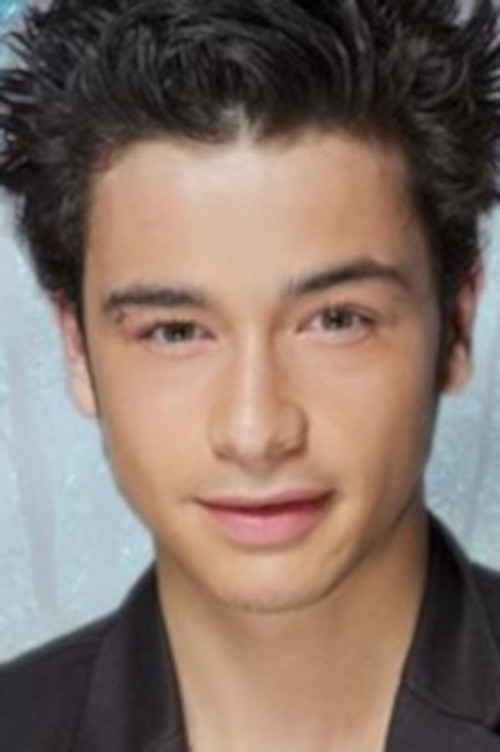 Sacha Tran as Adrien, le fils de Robin des Bois et Marianne