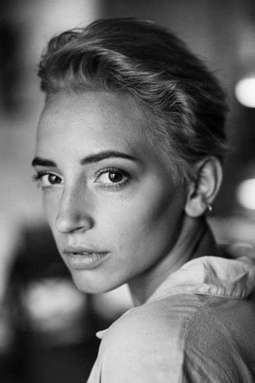 Olena Meshcheriakova as