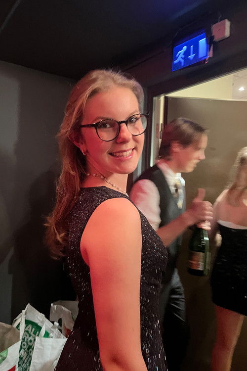 Victoria Magnusson as Nellie