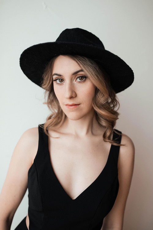 Alayna Patten as Mara