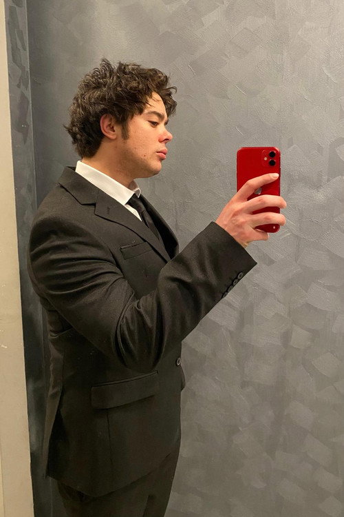 Batuhan Gökmen Tuğral as 