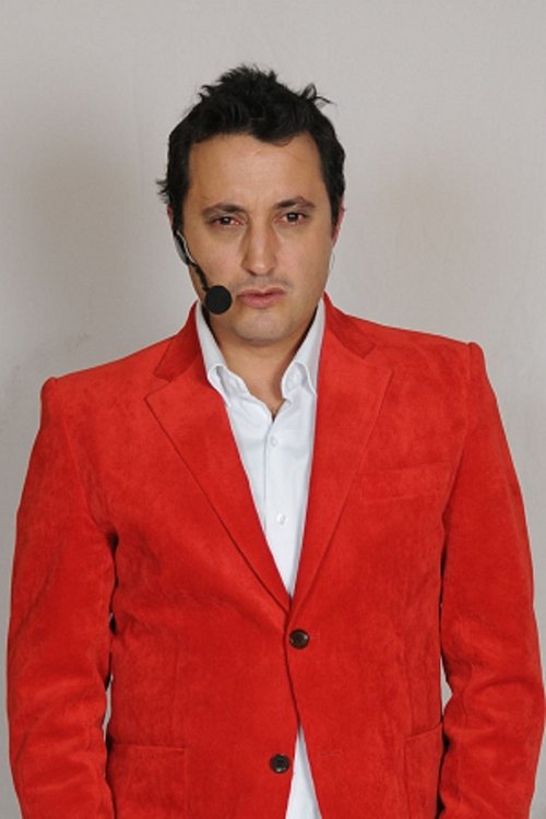Andrés López as Himself