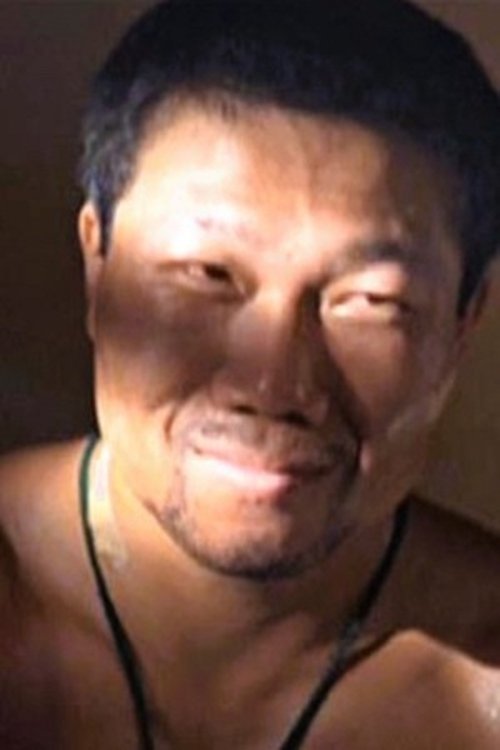 Lam Kai-Wing as Leung's thug