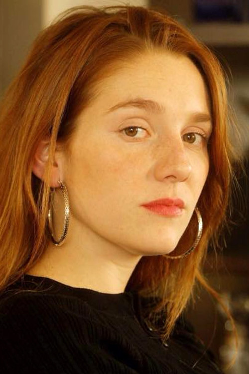 Montserrat Prats as Beatriz