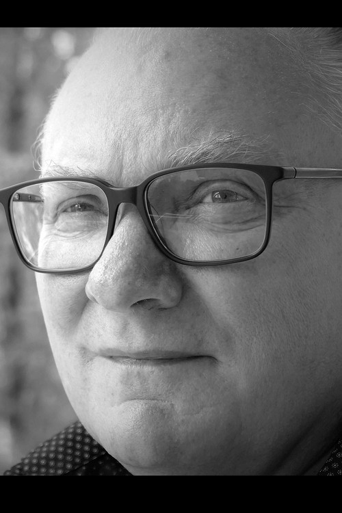 Armin Steigenberger as Armin Steigenberger