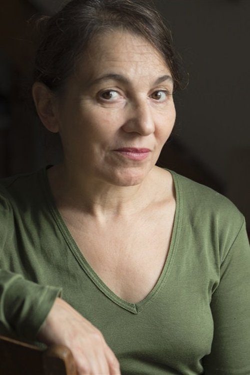 Saadia Bentaïeb as Naïma