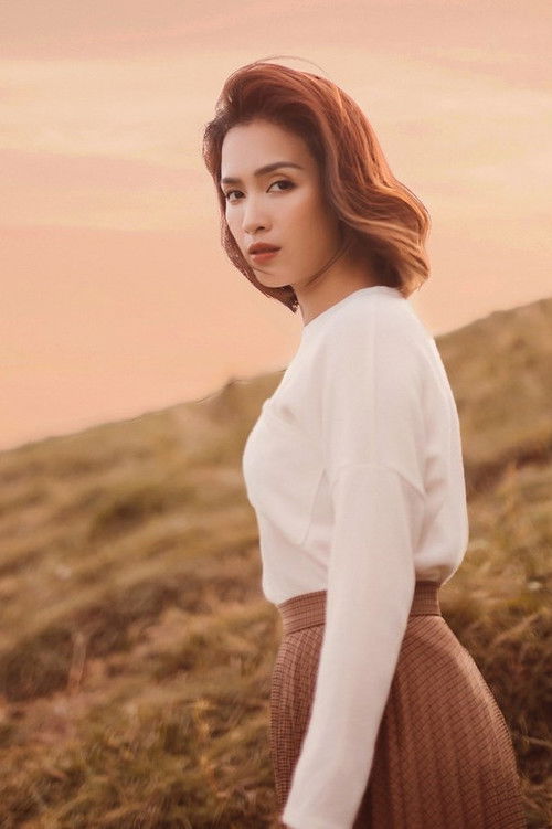 Ái Phương as Self