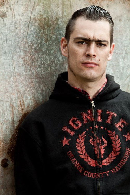 Thomas Bredahl as Guitars