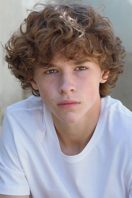 Dylan Hoffman as Andy Goldfarb