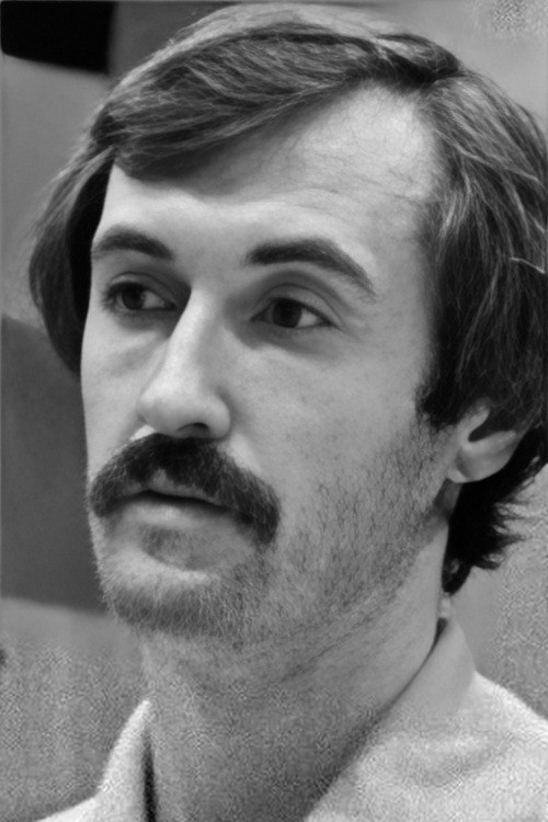 Sergei Belov as Self - Lights the Olympic Cup