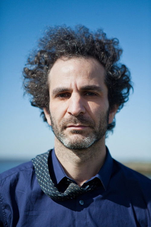 Jano Seitun as Rapaz da banda 2