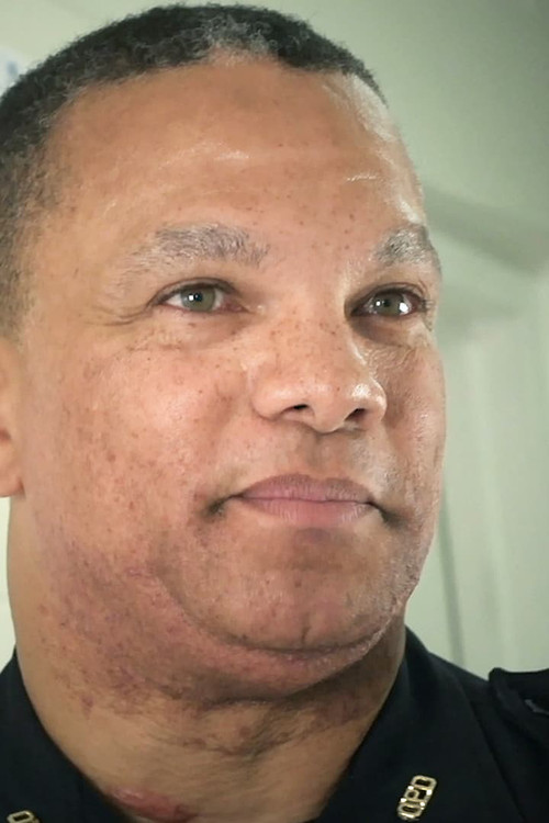 Marlon McClain as Police Officer