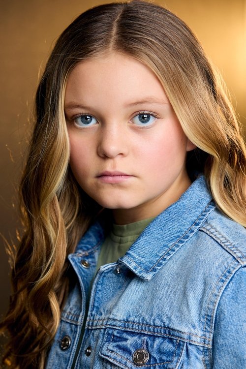 Bellaluna Resnick as Lizzy Doyle