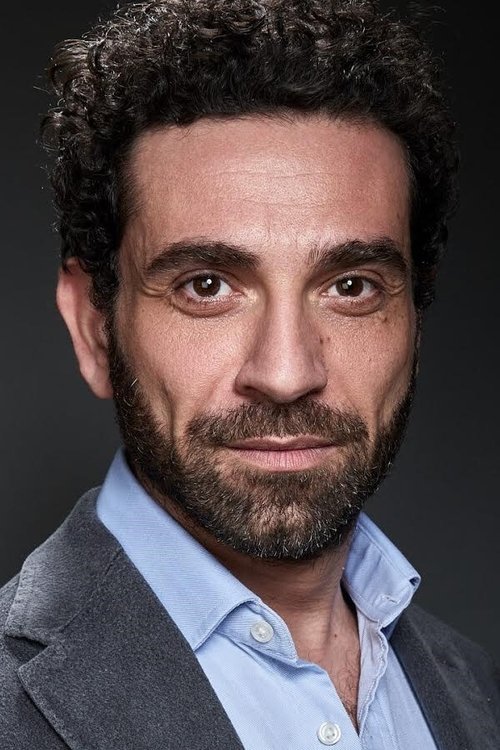 Alessandro Gruttadauria as Simon