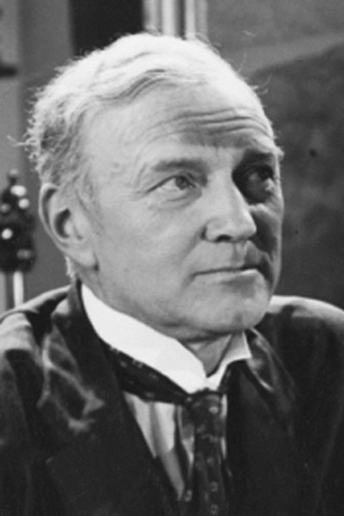 Nils Dahlgren as Dancing man at Grand Hotel (uncredited)