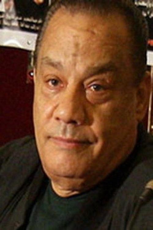 Helmi Bakr as بنفسه