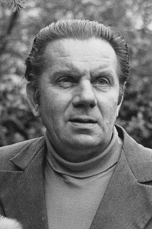 Antanas Zhekas as Bert Croft