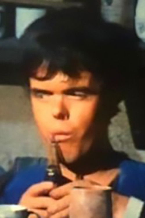 Antonio De Martino as Elf