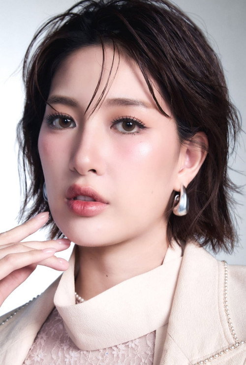 Sirinart Sugandharat as Koongnang