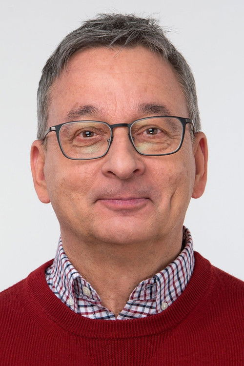 Margus Saar as Narrator